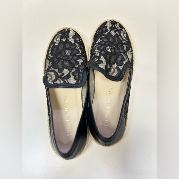 Elegant Black Lace Espadrilles - Picture 2 of 8
